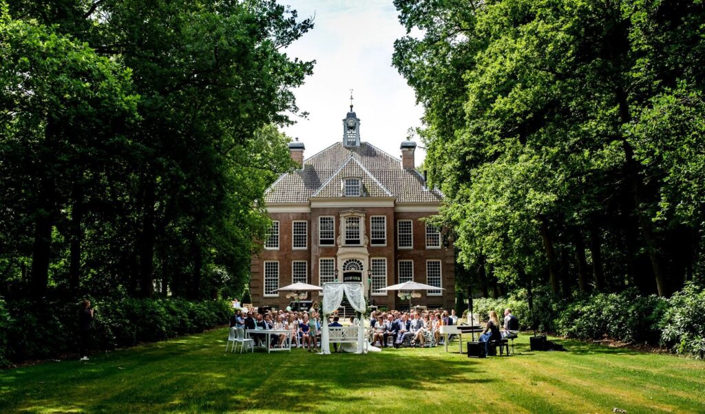 Buitenplaats Sparrendaal prachtige trouwlocatie in Driebergen door Weddingplanner Timeline Weddings