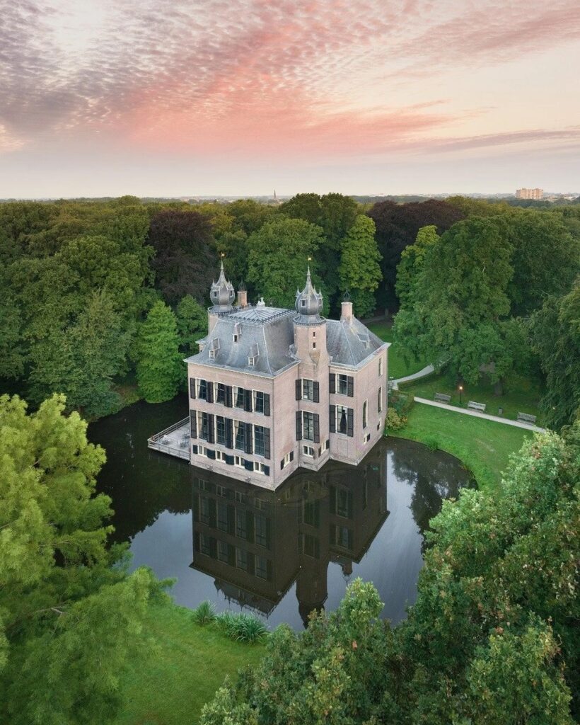 Kasteel Oud poedel in Oegstgeest bruiloft door een weddingplanner Den Haag